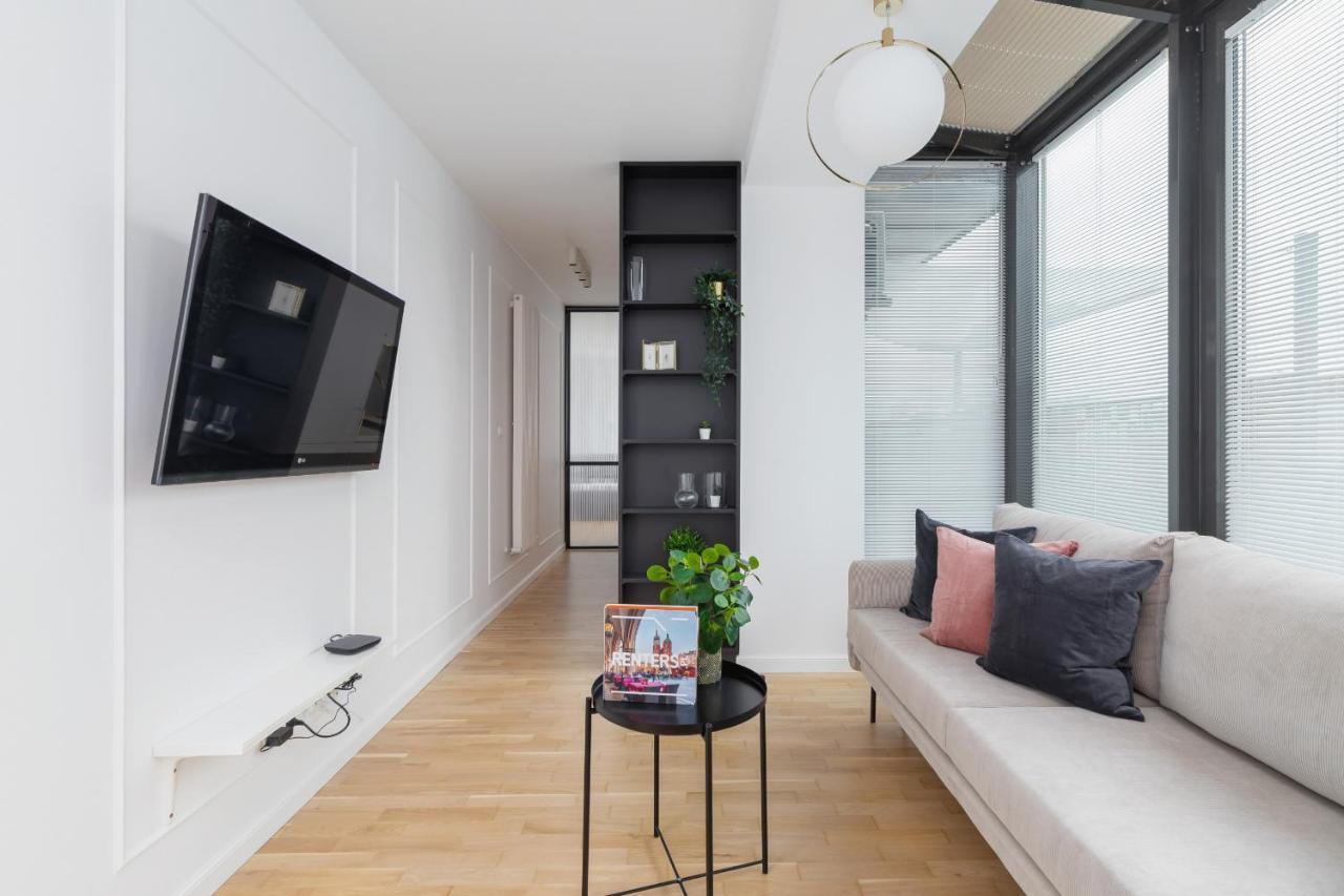 Politechnika Krakowska Apartment By Renters Prestige Exterior foto